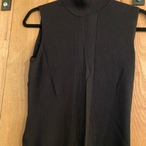 Black turtleneck tank top Rylon